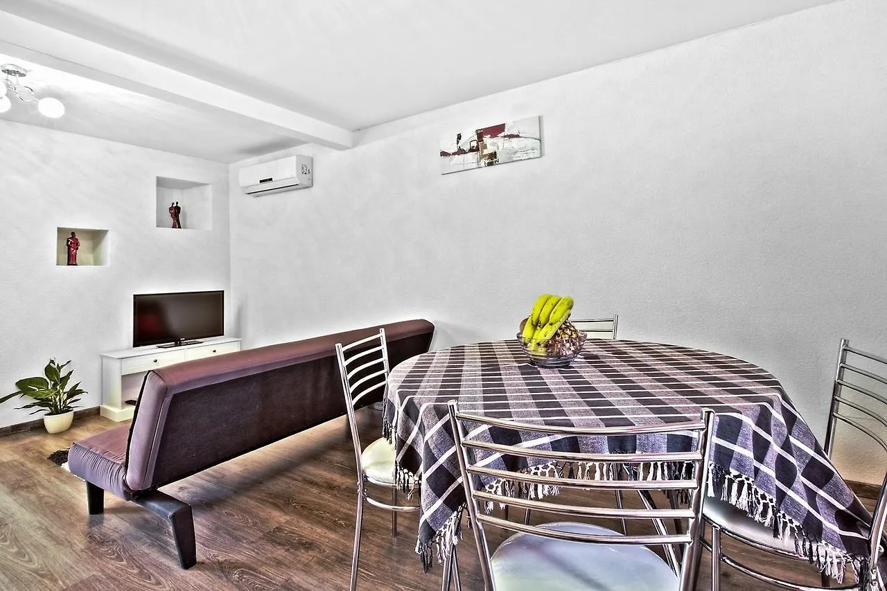 Cici House With Apartment Umag