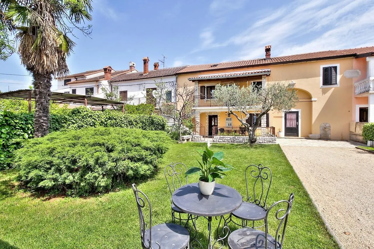 Cici House With Apartment Umag